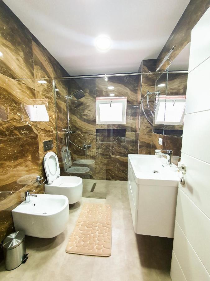 Vila Kodra Тирана Экстерьер фото