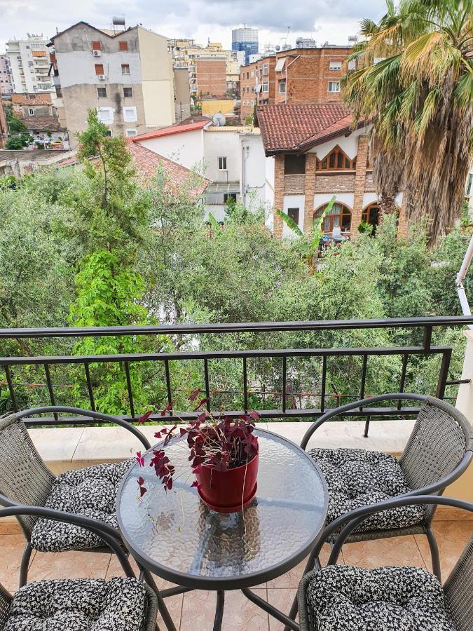 Vila Kodra Тирана Экстерьер фото