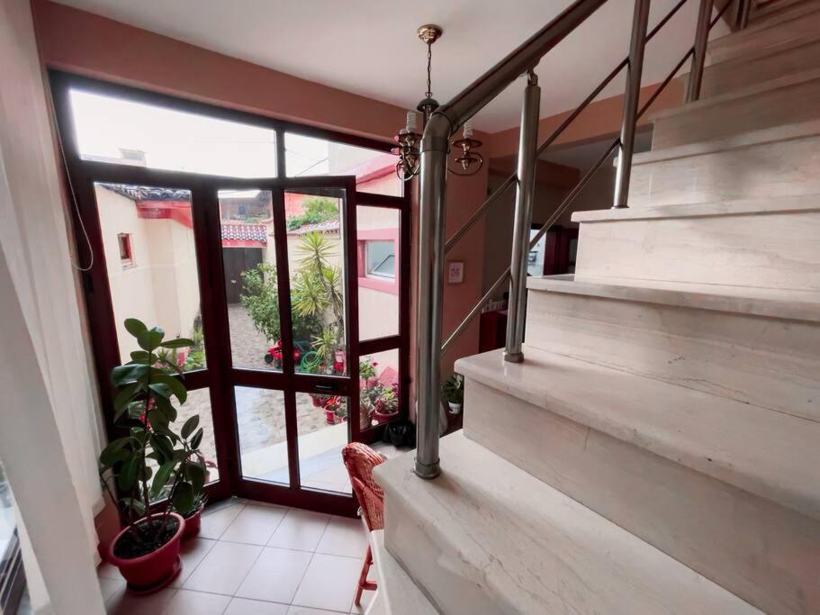 Vila Kodra Тирана Экстерьер фото