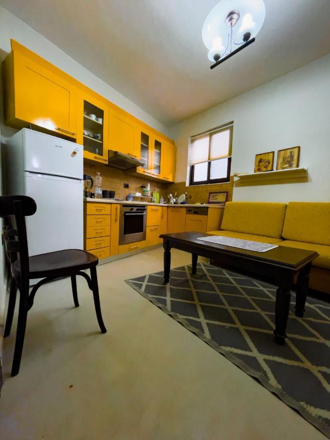 Vila Kodra Тирана Экстерьер фото
